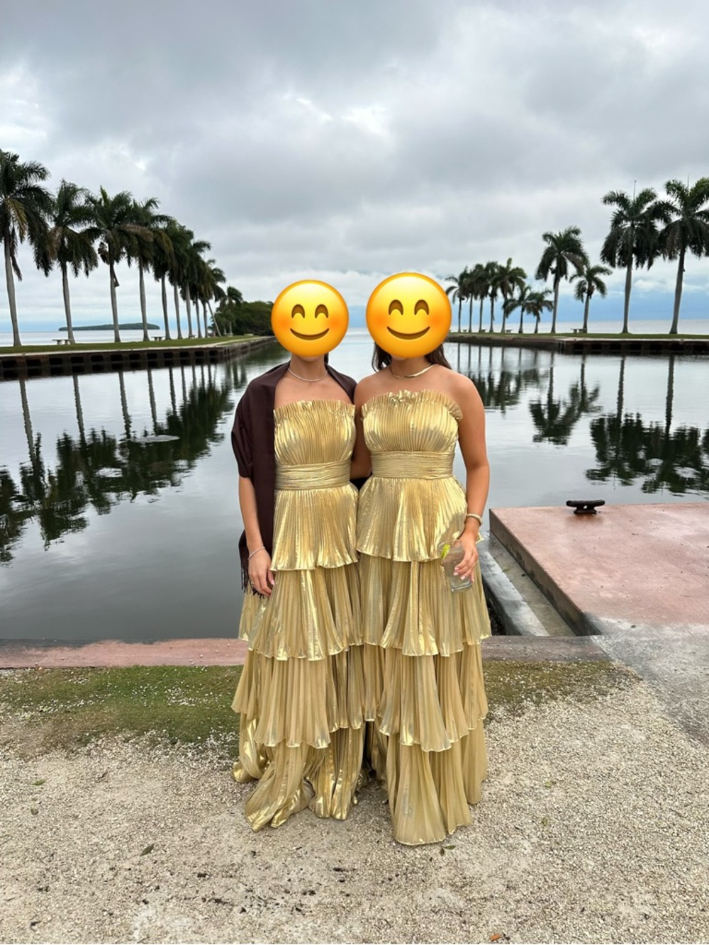 Mac Duggal Gold Metallic Pleated Tiered Maxi Gown - Picture 4 of 4